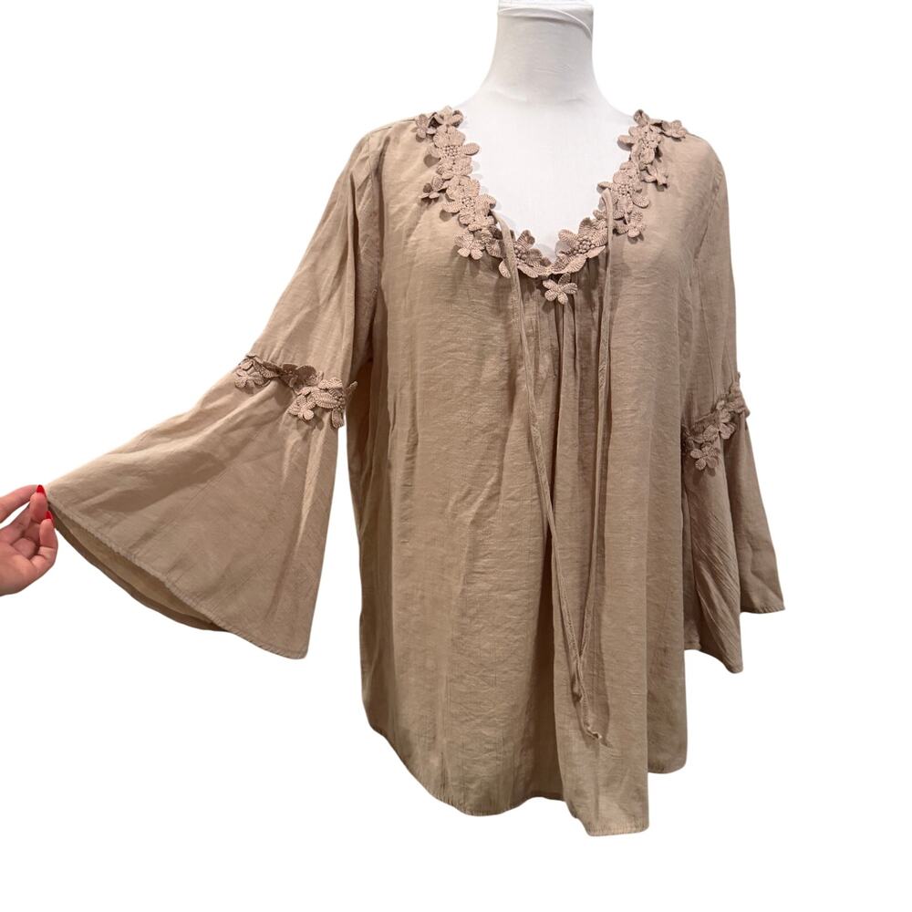 Scully Beige Boho Tunic Top XL Floral Crochet Trim Bell Sleeve Festival Indie